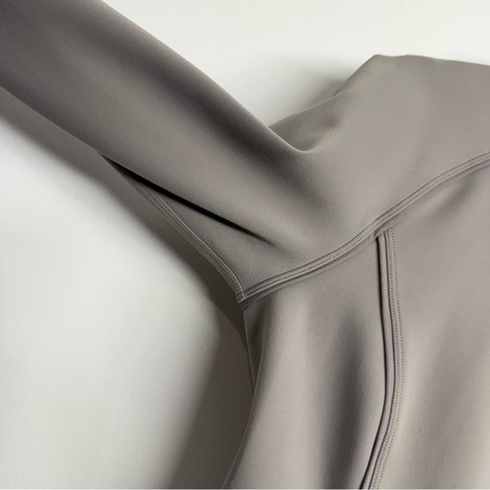 Lululemon stopover hooded jacket in Moon Rock - Picture 5 of 11